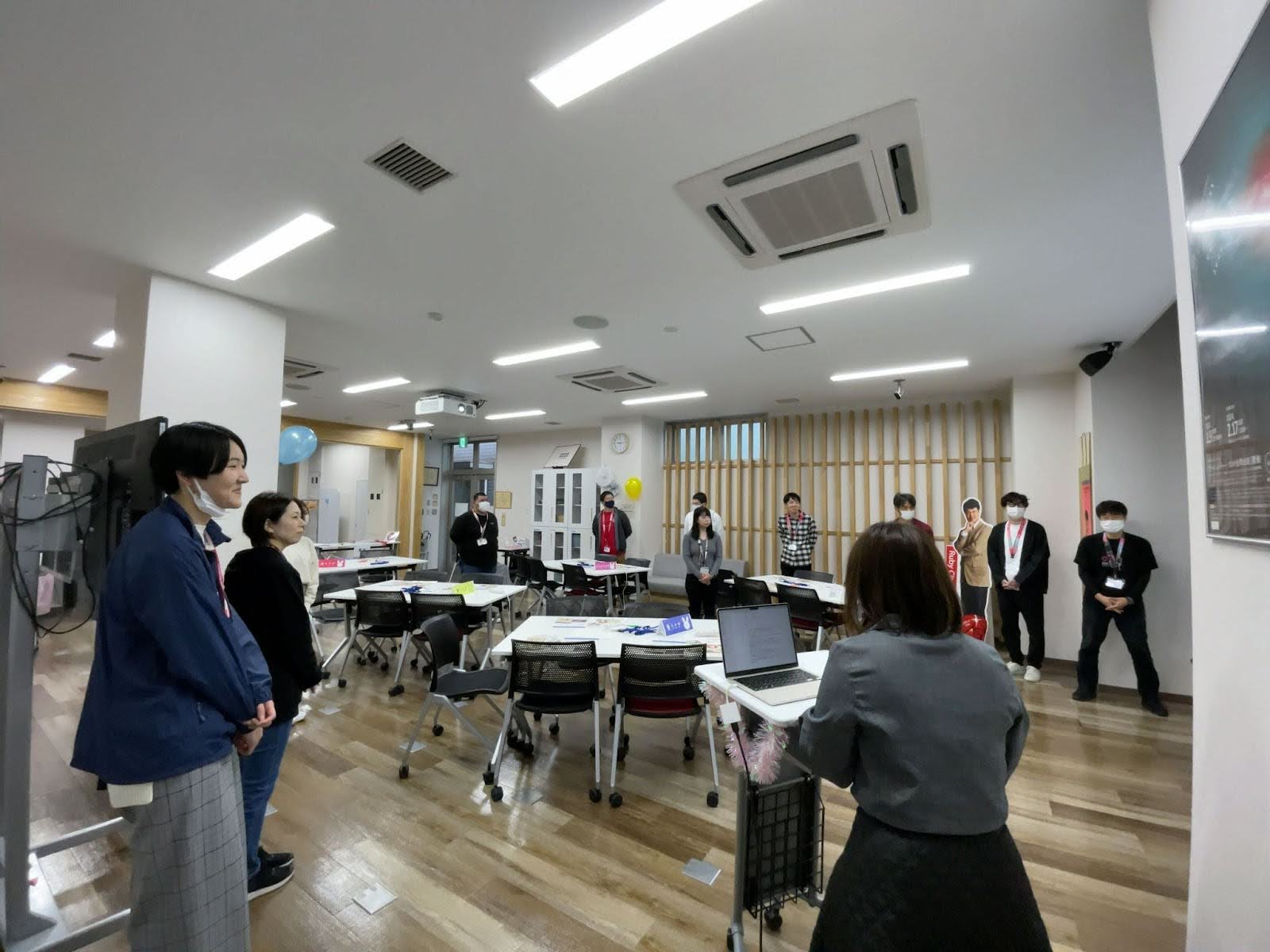 当日朝のミーティングの様子