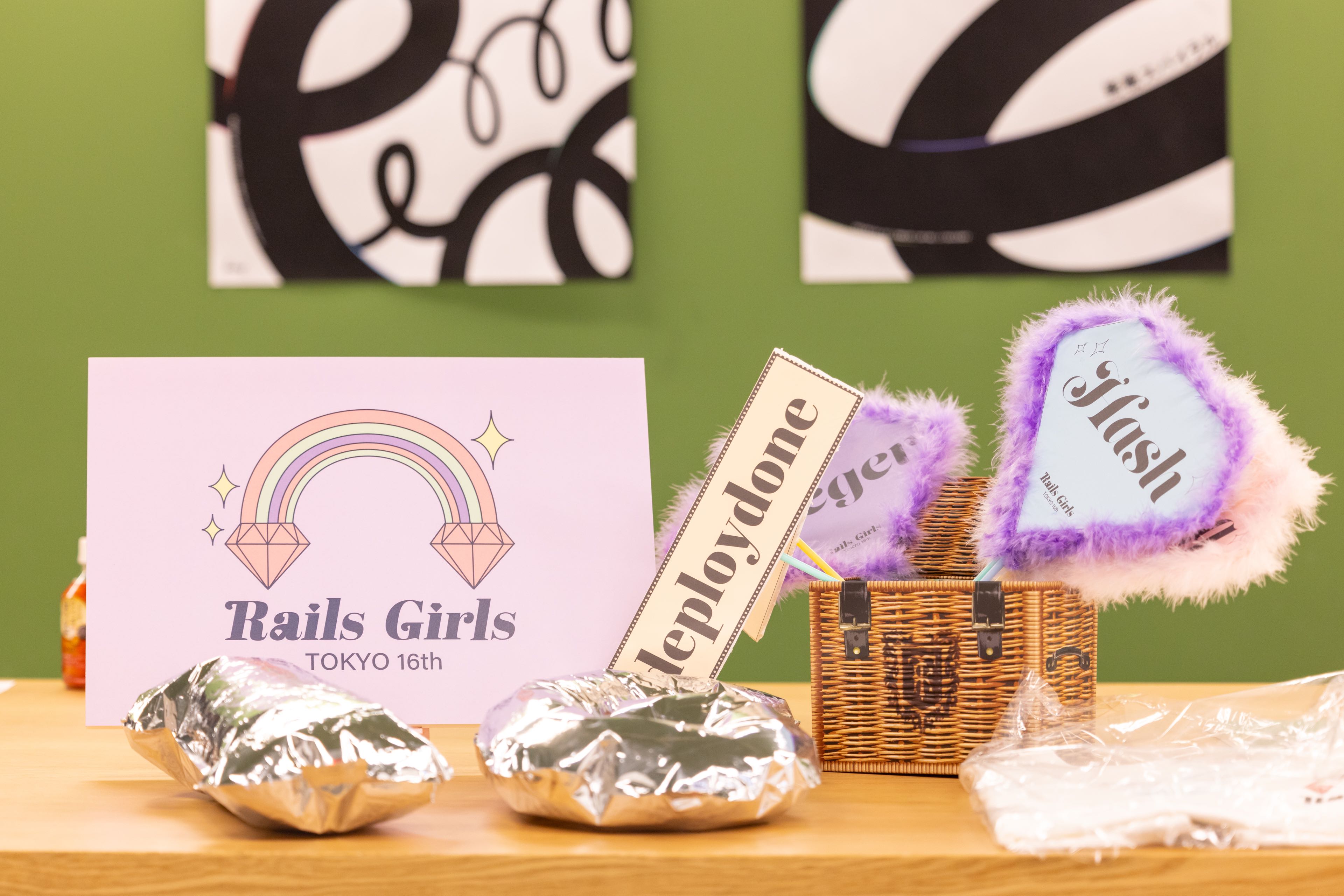 Tokyo16thロゴウェルカムボード